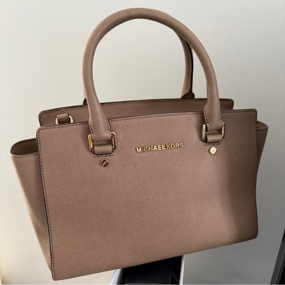 Michael Kors - Selma Medium Satchel